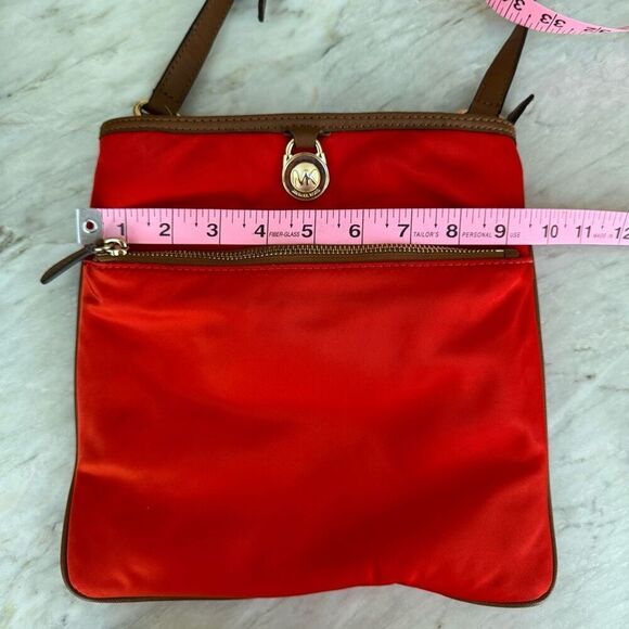 Michael Kors Kempton Chili Microfiber MD Pocket Crossbody bag - Picture 13 of 15